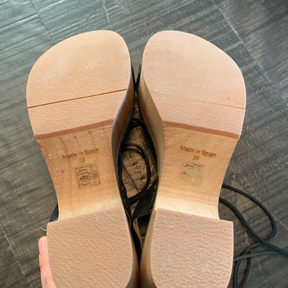 NWOT Free People Tie Up Platform Clog Sandals- Size 39 - Picture 2 of 2